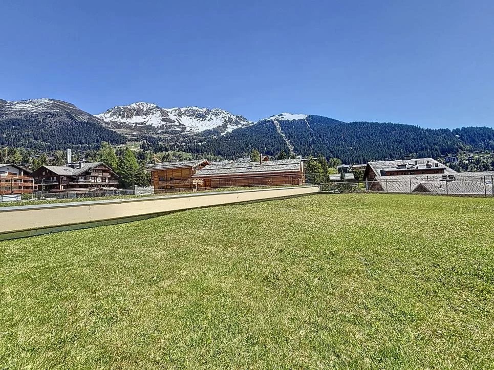 Appartement rénové au centre de la station