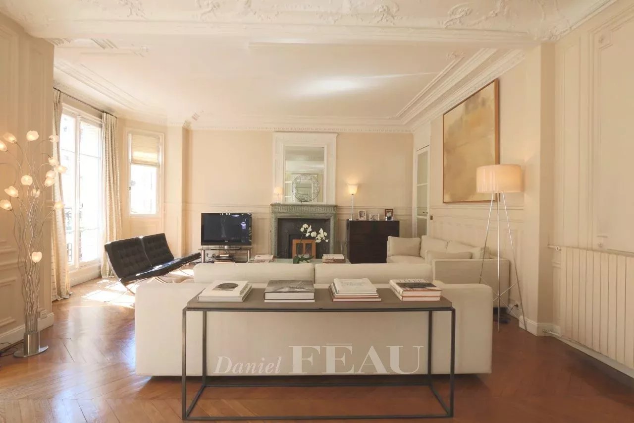 Rental Apartment Paris 7th