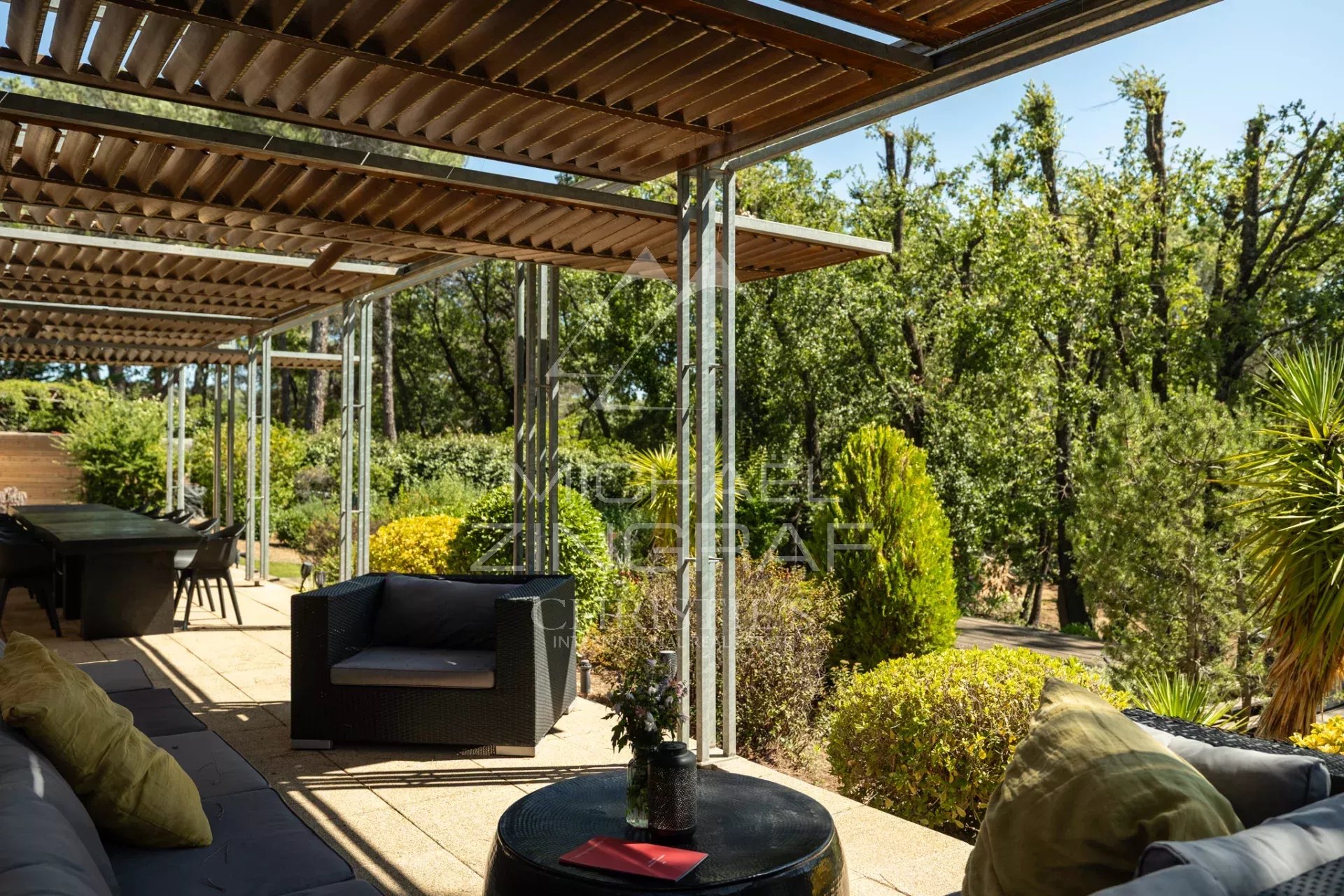 6 Bedroom Villa/Townhouse's Image 9