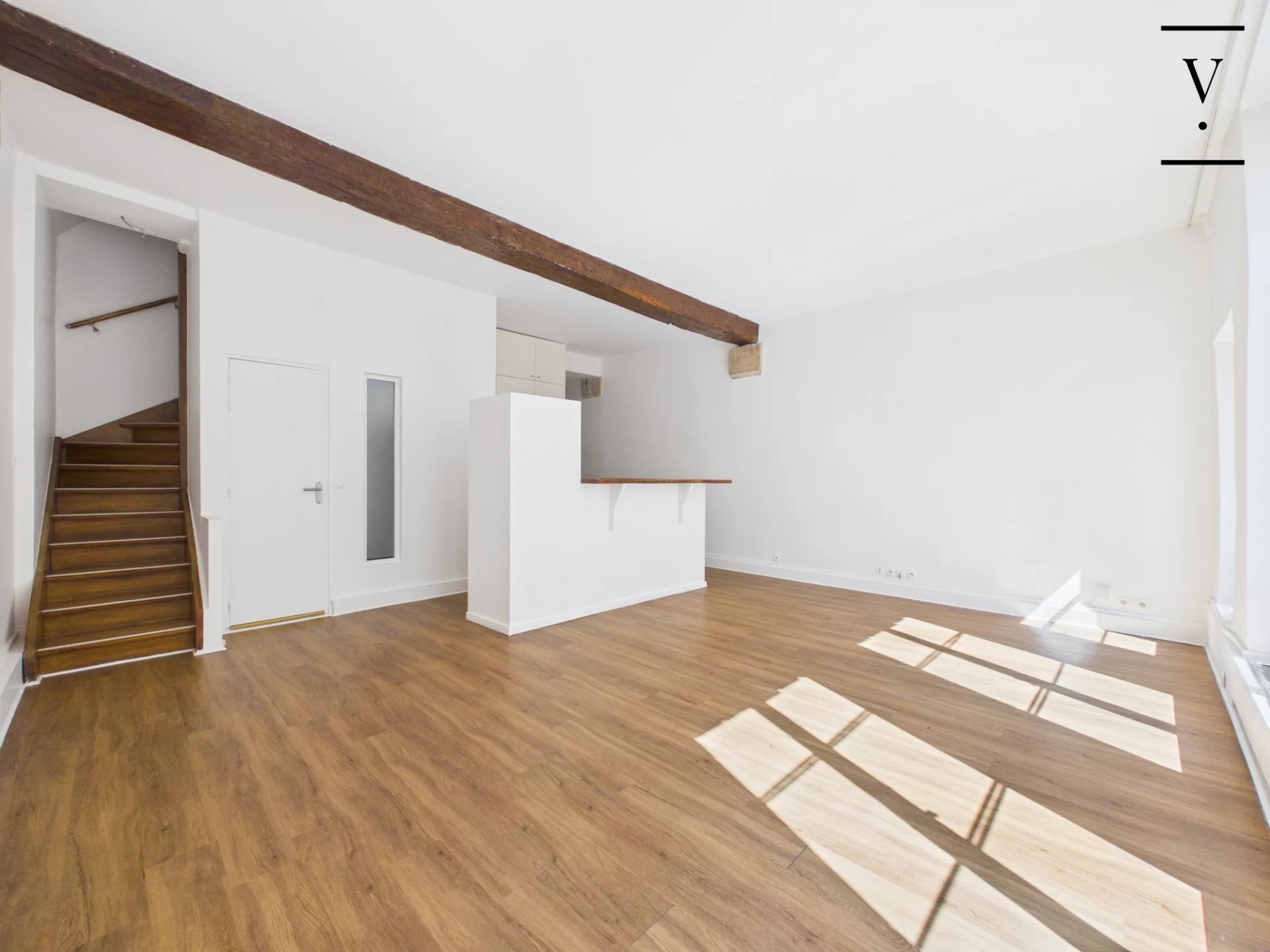 Paris IIIe -  Archives - Duplex de charme – Lumineux et beaux volumes