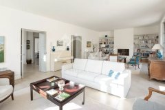 Elegant Bastide with panoramic view — photo 5 of 7