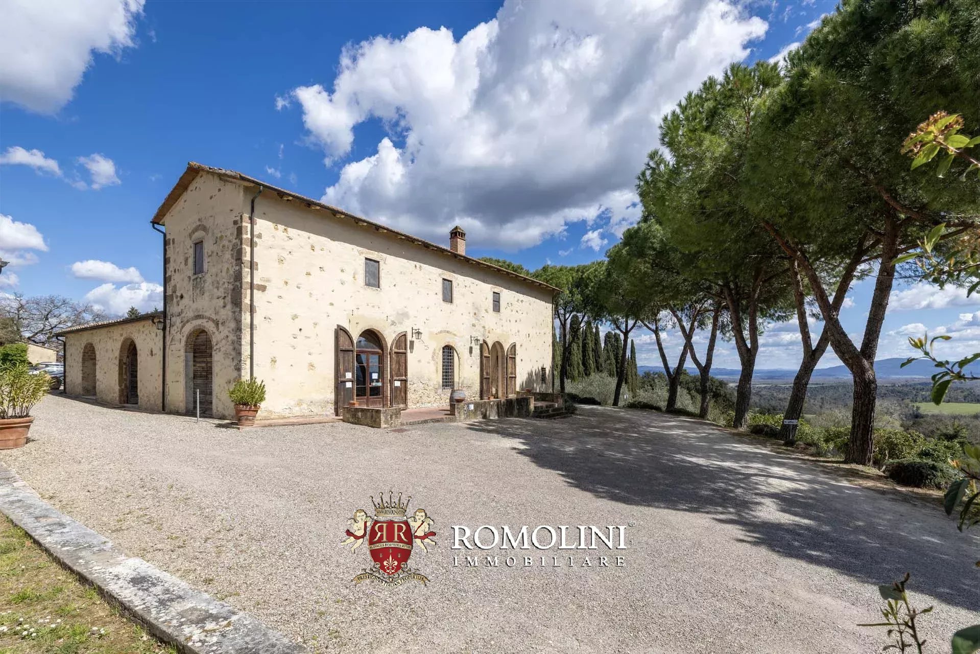 35 Bedroom Vineyard's Image 94