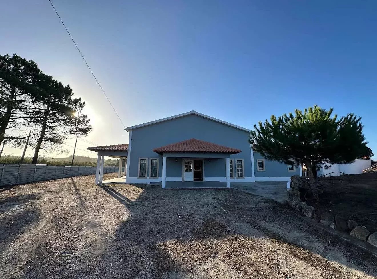 A dos Cunhados - Commercial farm with a plot of land measuring 9630 square meters 87016840 image 1