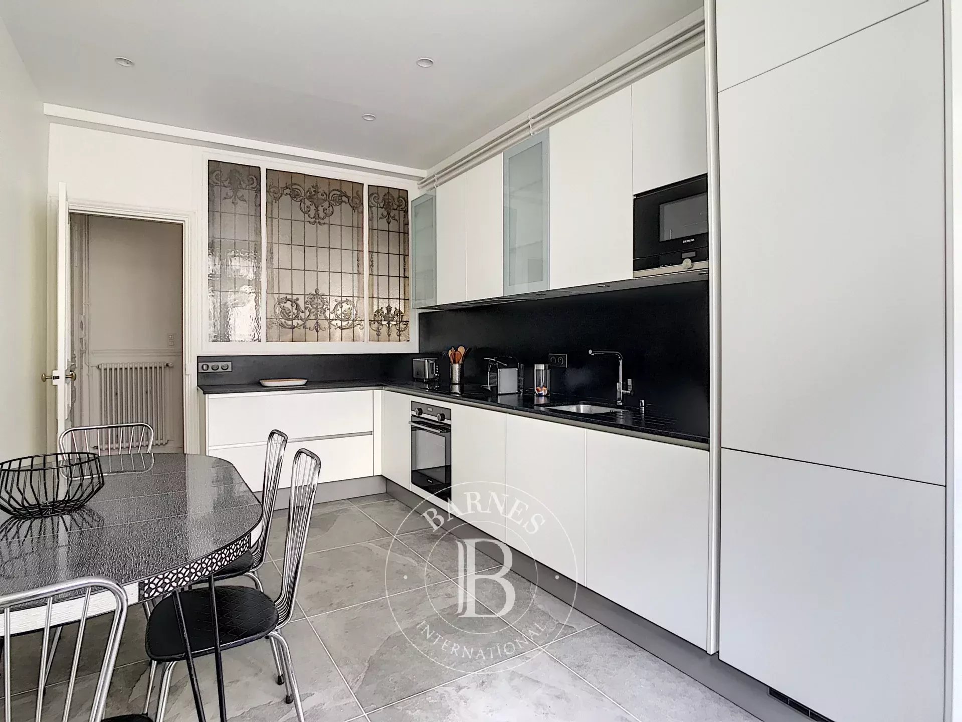 Daire Paris 9ème - picture 12