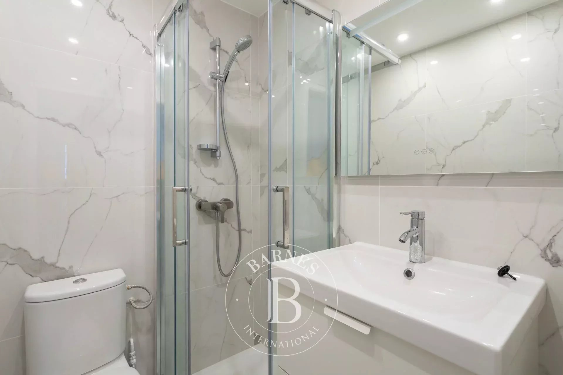 Daire Paris 4ème - picture 7