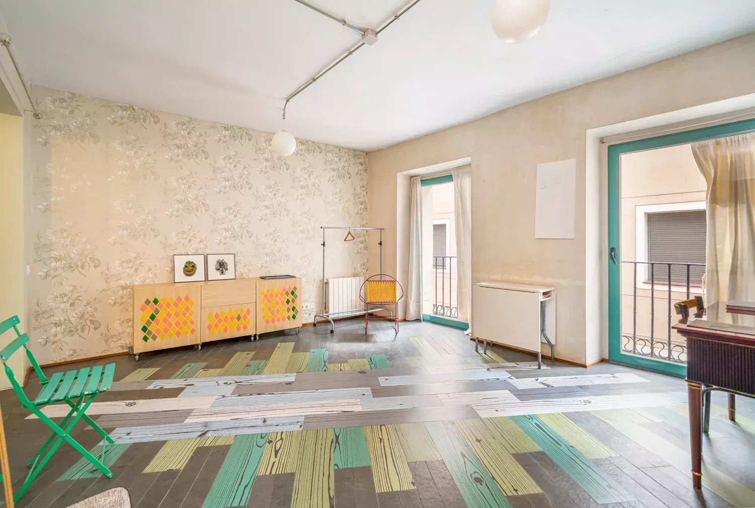 Apartment in a classic building in Malasaña