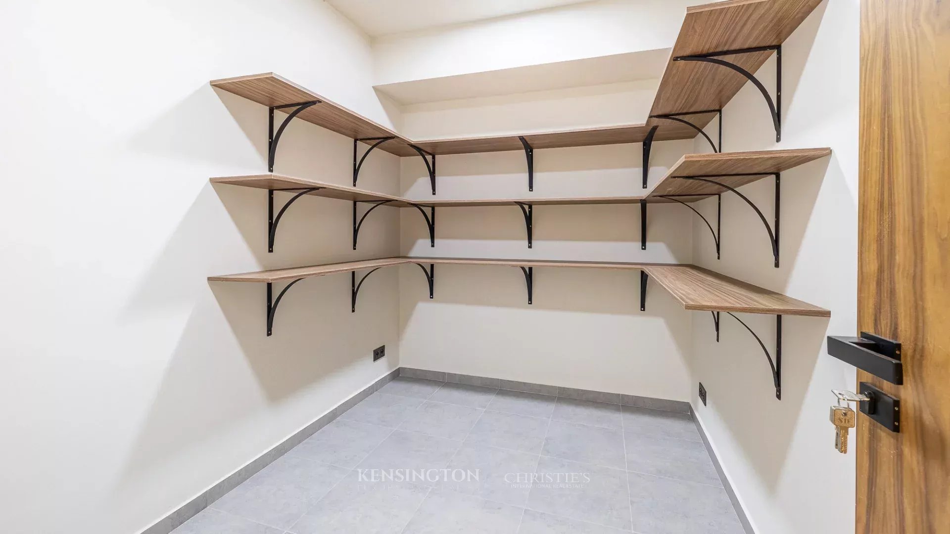 4 Bedroom Villa/Townhouse's Image 15