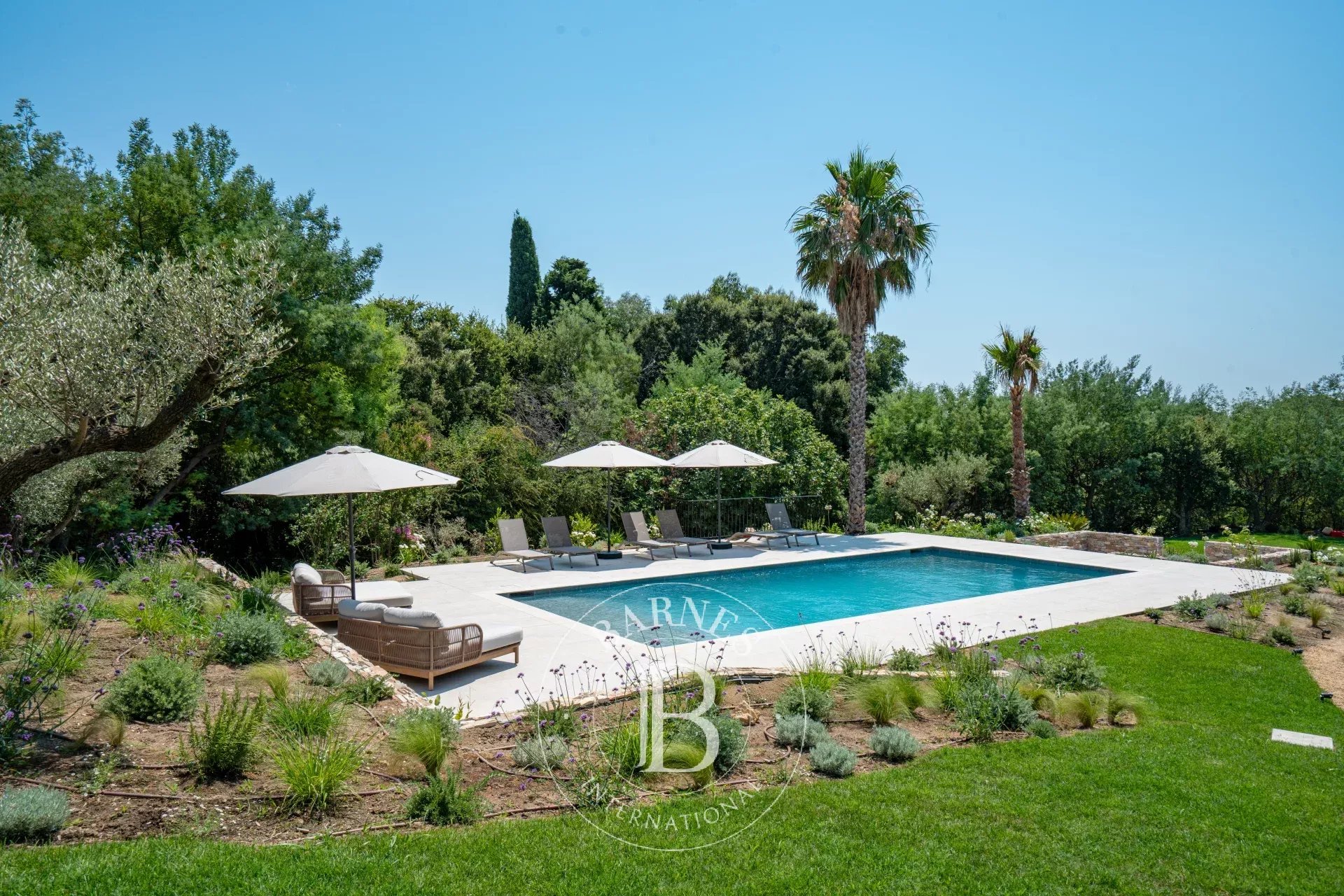 Villa Grimaud  -  ref 87200244 (picture 3)