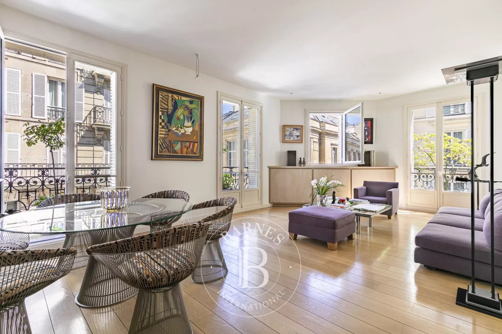 Paris 6 - Saint-Sulpice - 1119,44 sqft - 2 bedrooms - Balcony - View Tours Saint-Sulpice
