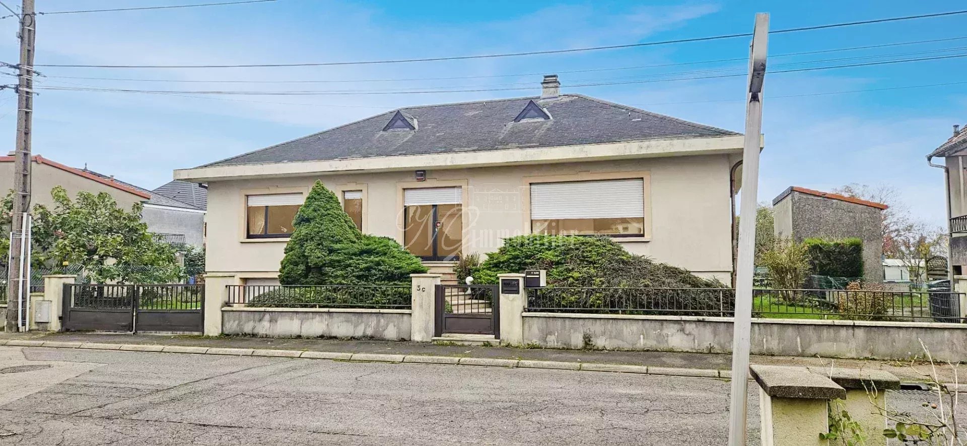 Agence immobilière de 