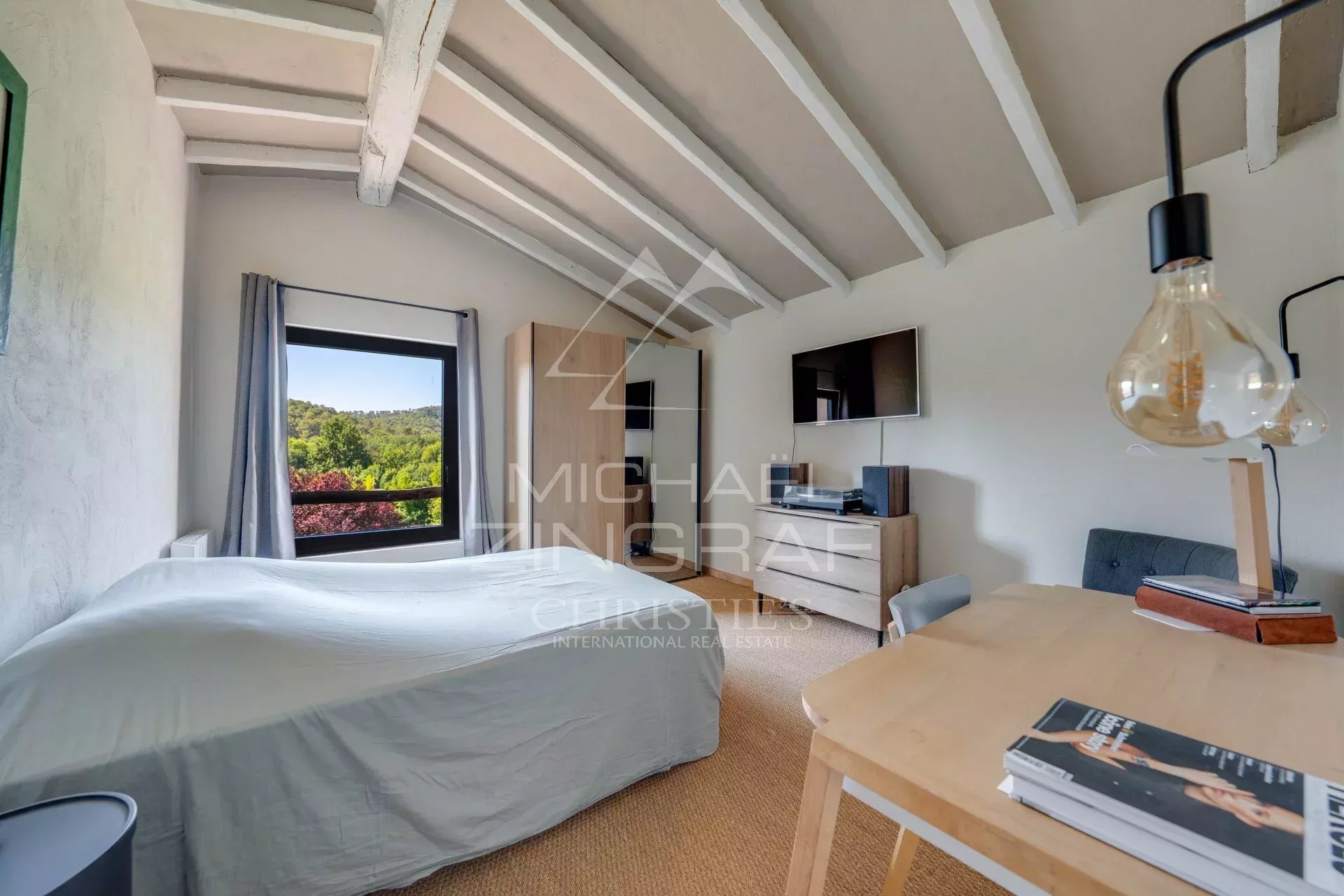 5 Bedroom Villa/Townhouse's Image 9