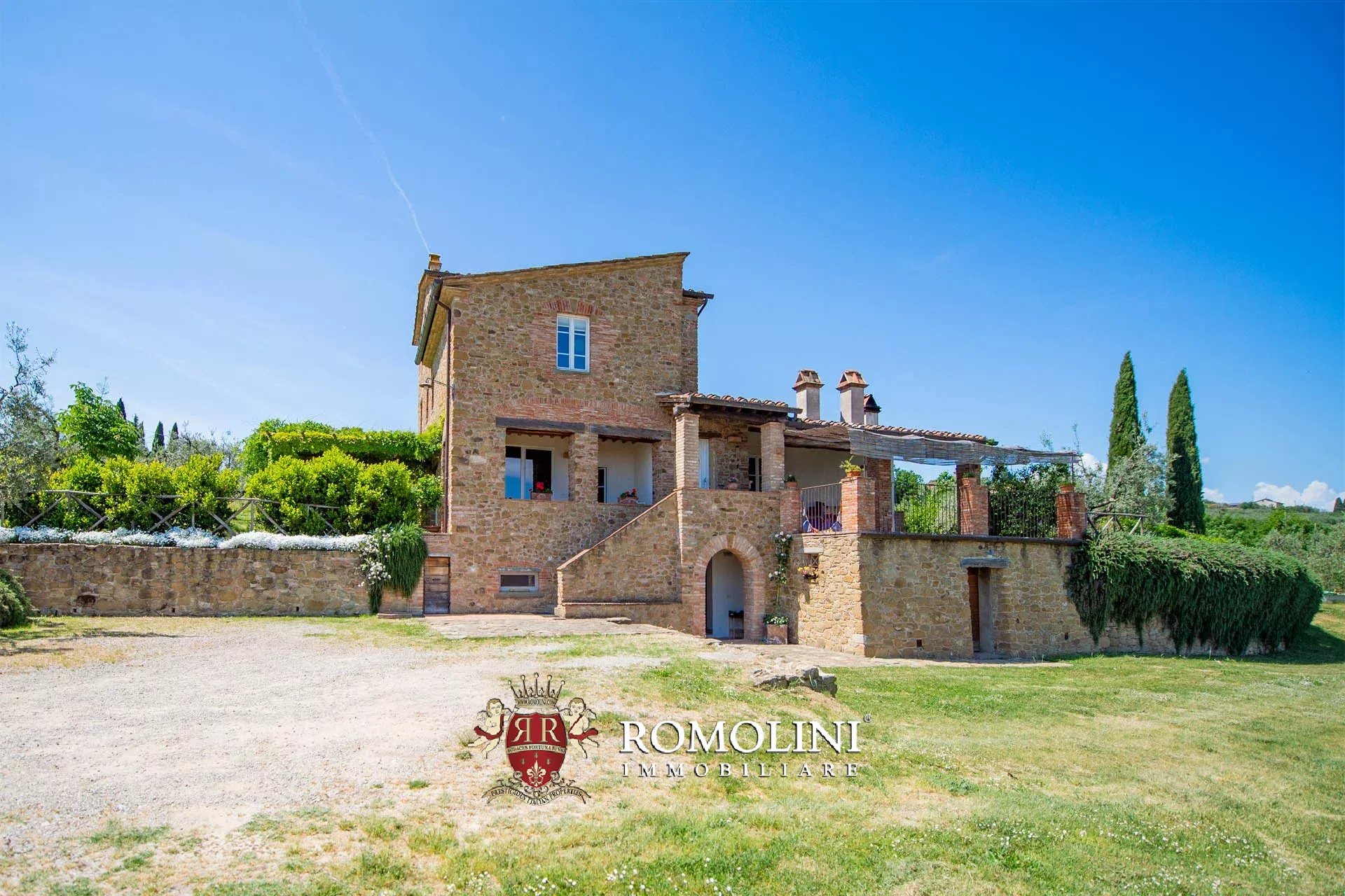 3 Bedroom Villa/Townhouse's Image 21