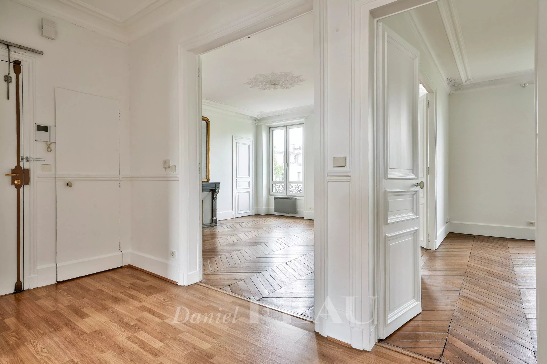 2 Bedroom Apartment/Flat's Image 8