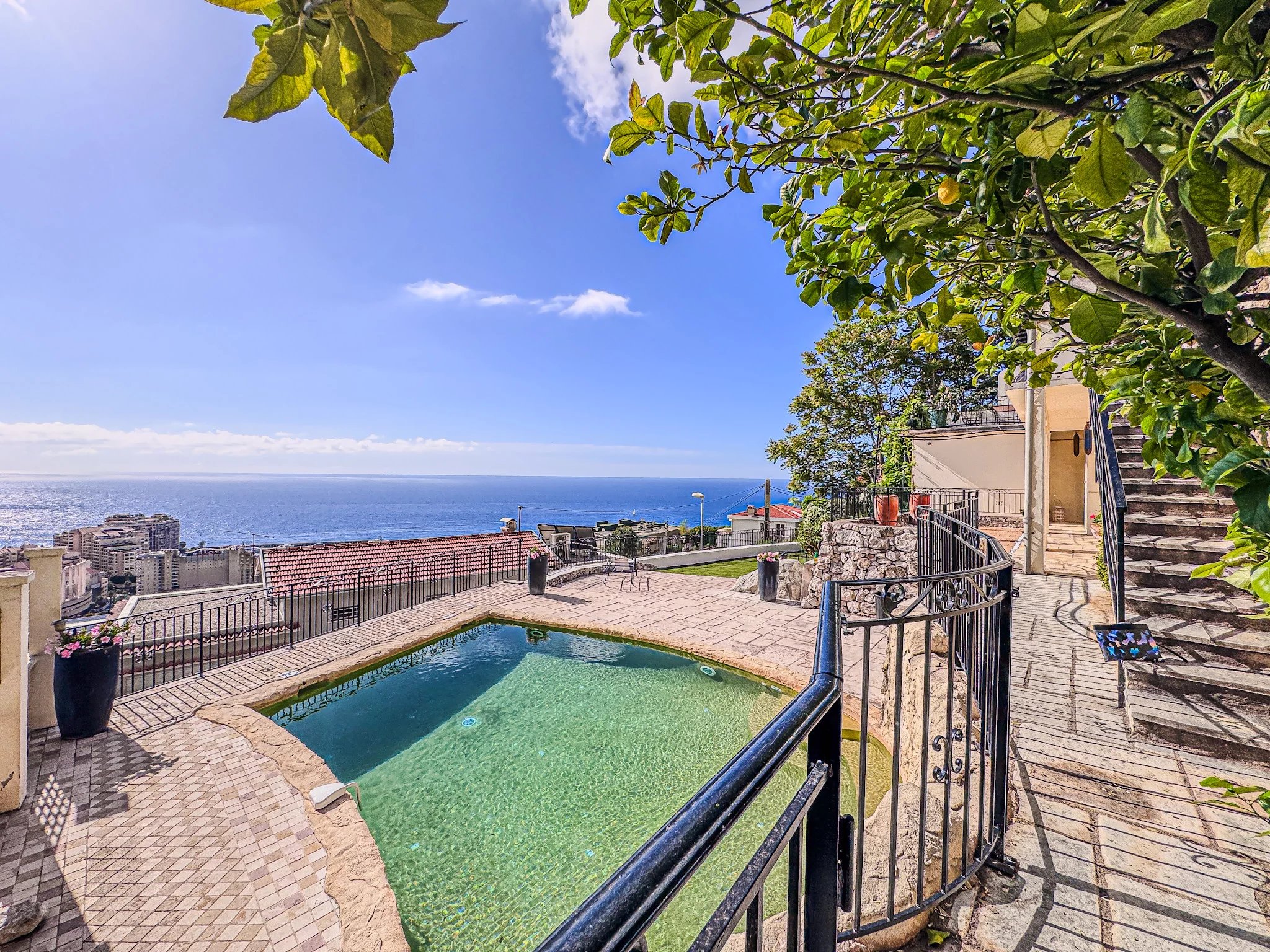 Superbe maison avec vue mer aux portes de Monaco