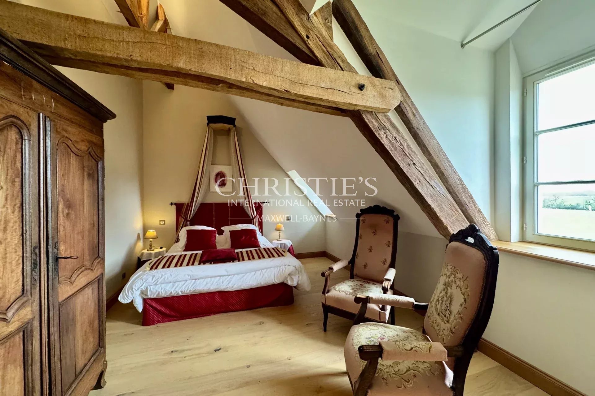 10 Bedroom Chateau's Image 25