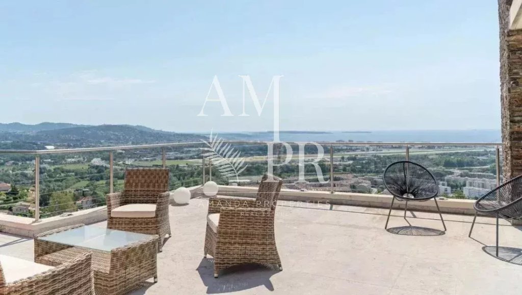 Villa for sale in Mandelieu — Contemporary villa SEA view - 7 bedrooms