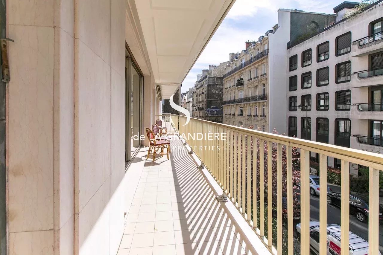Paris 16ème - rue de la Faisanderie - 134m2