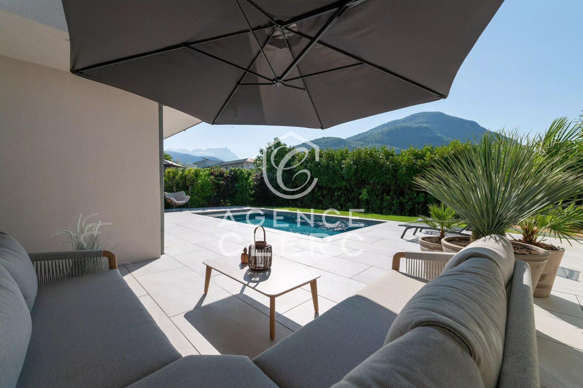 5 Bedroom Villa/Townhouse's Image 4