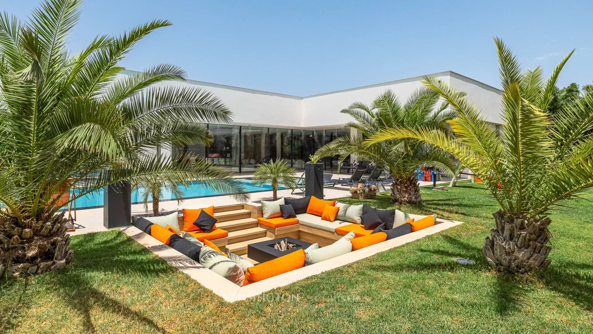 8 Bedroom Villa/Townhouse's Image 13