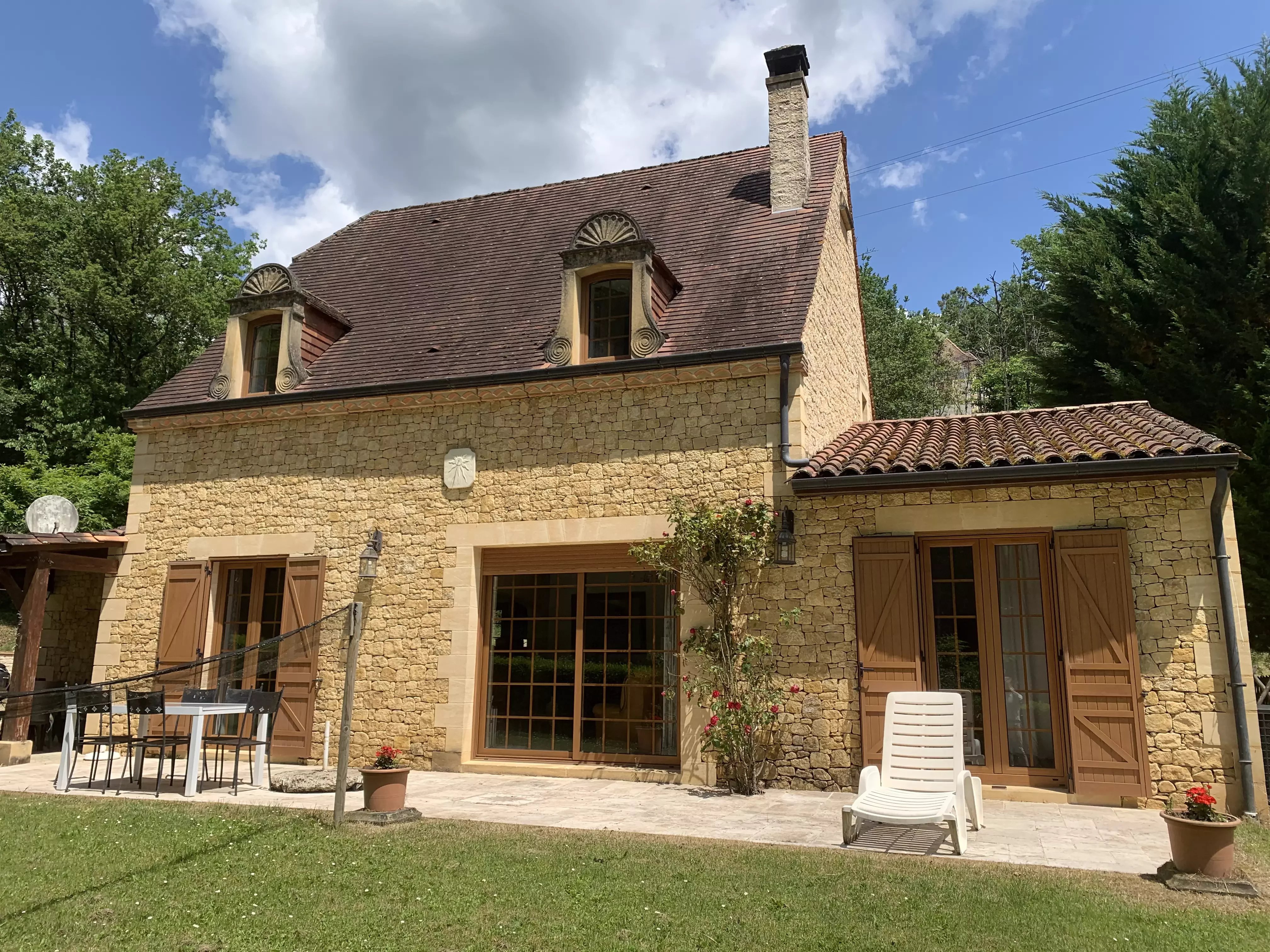 House in Sarlat-la-Caneda - view 1