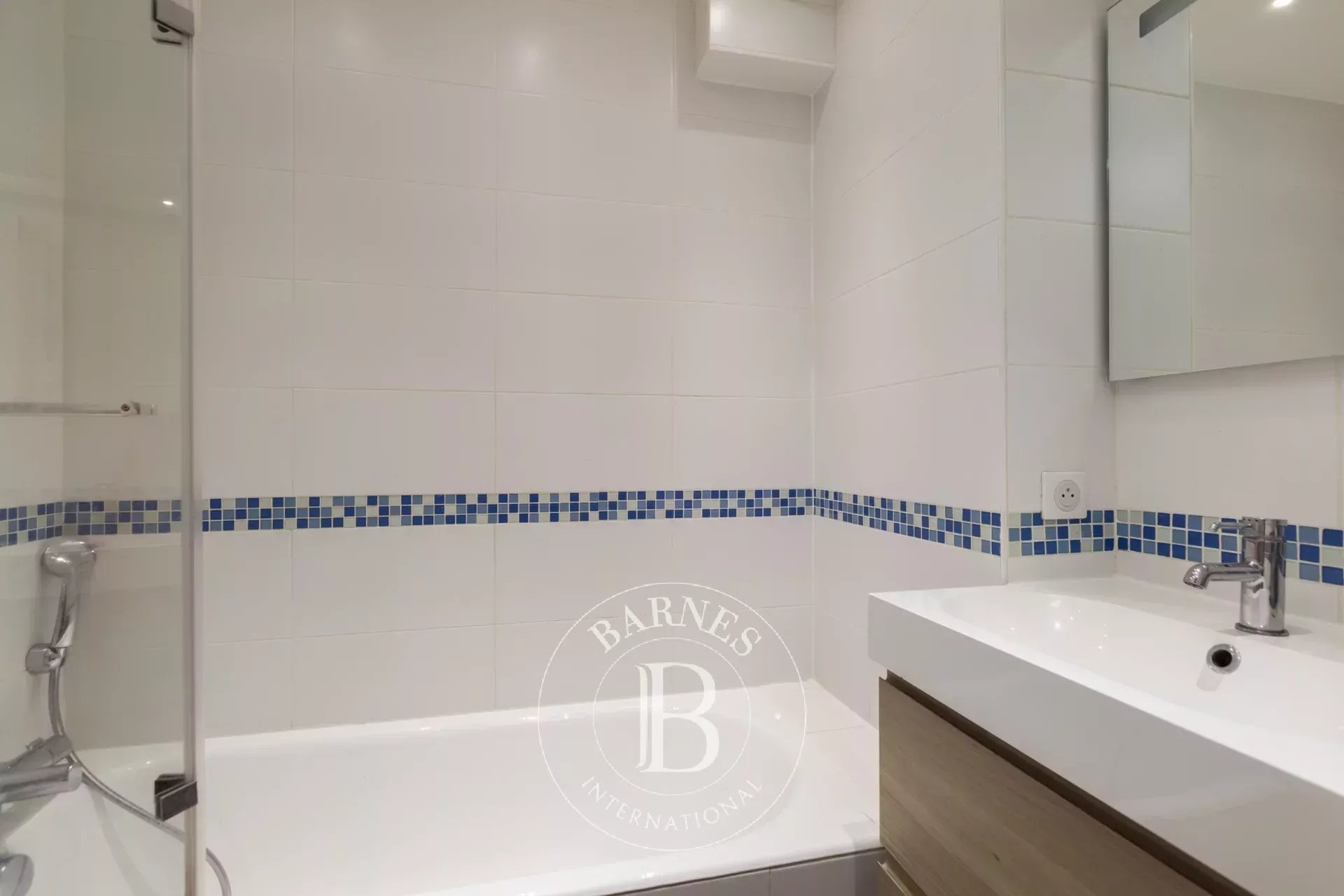 Daire Paris 16ème - picture 15