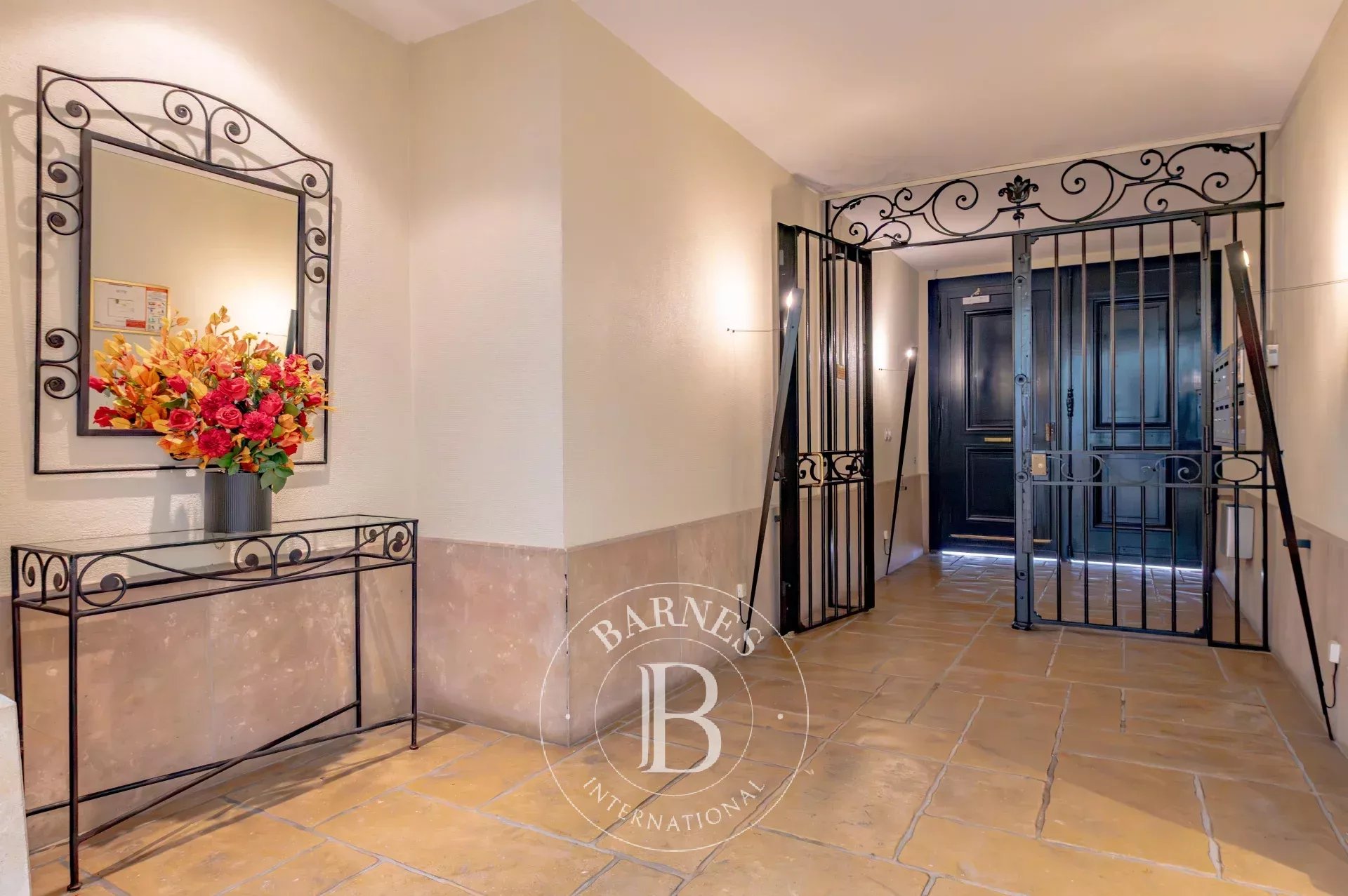 Daire Paris 5ème - picture 10