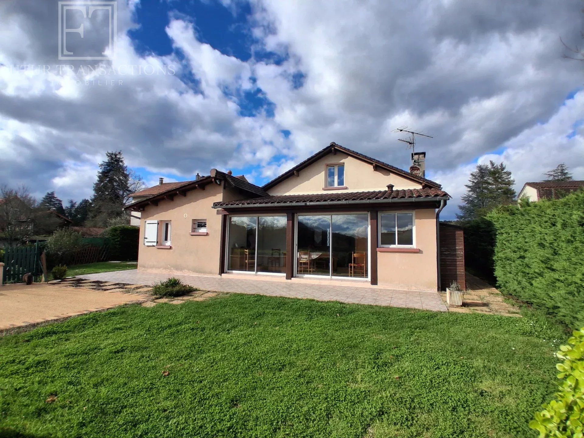 Agence immobilière de FUTUR TRANSACTIONS BRANTOME