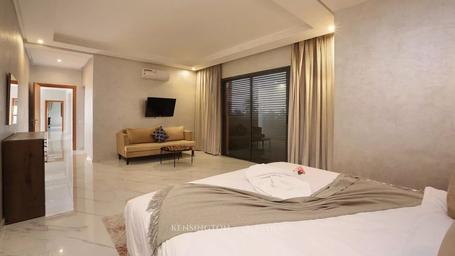 7 Bedroom Villa/Townhouse's Image 34