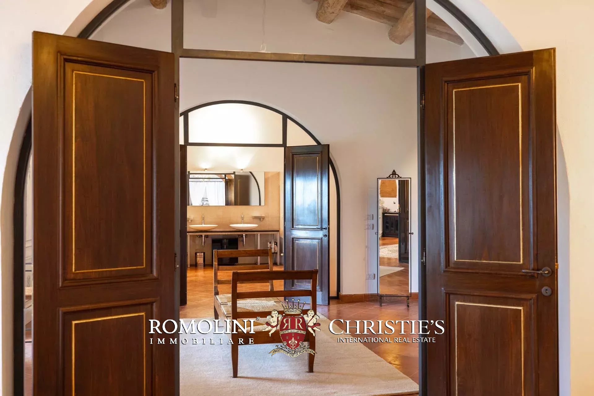 37 Bedroom Villa/Townhouse's Image 171