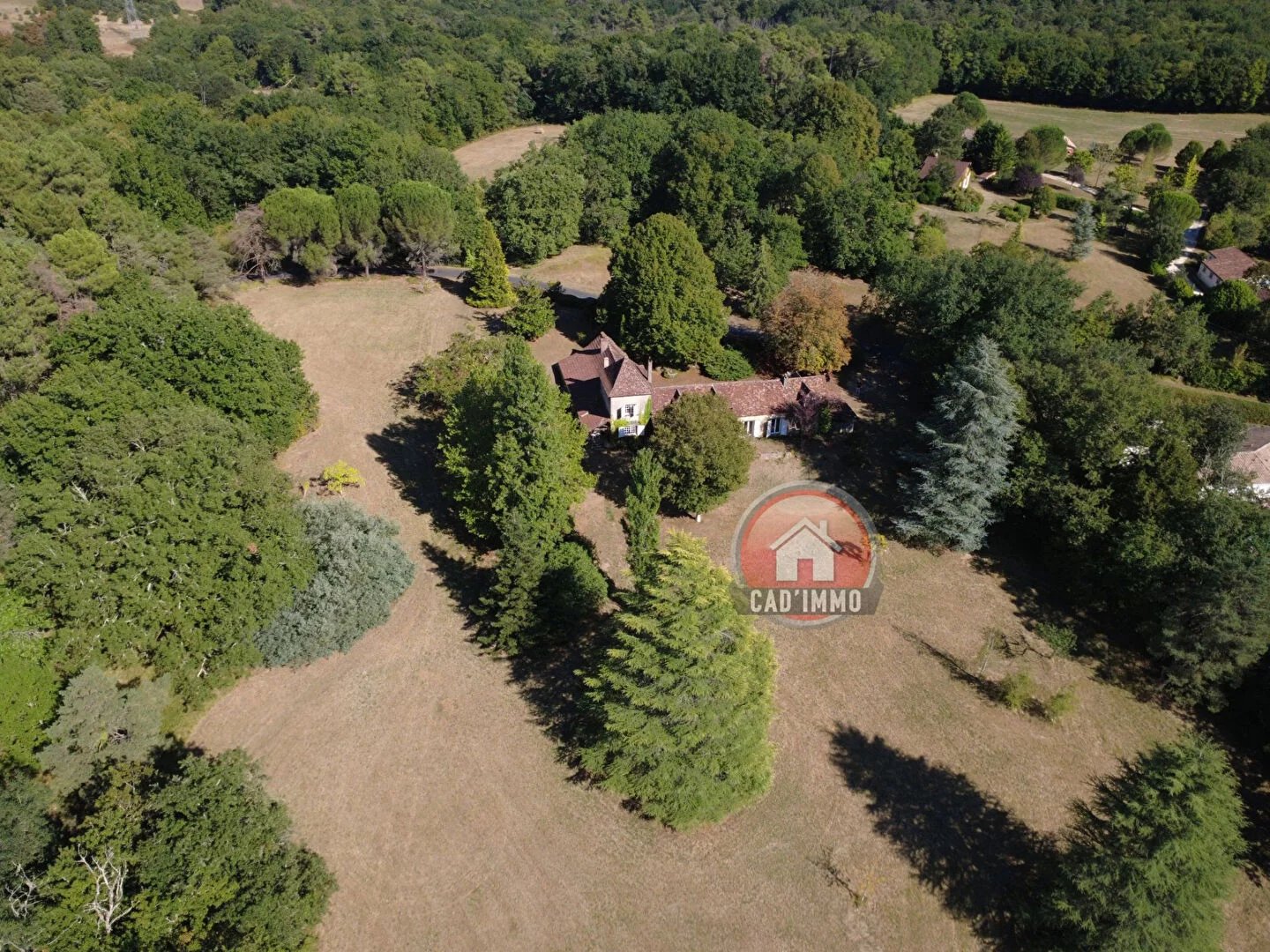 Maison 19 ème siécle térrain 3 HA