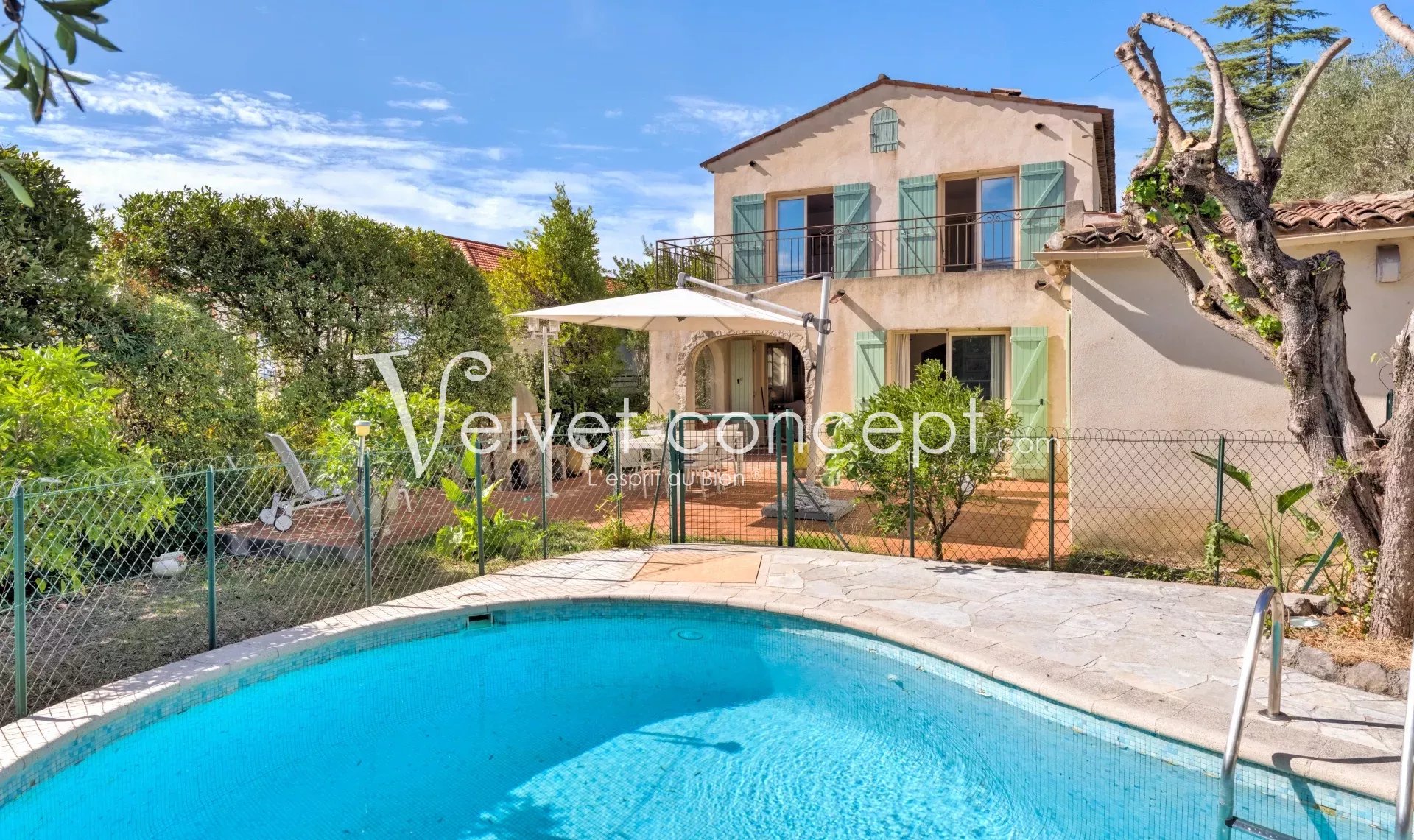 LE CANNET - Villa piscine + 5 chbres - au calme - proche commerces