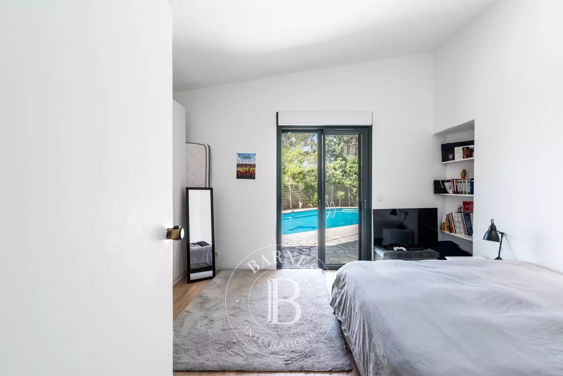 Villa Roquefort-les-Pins - picture 14