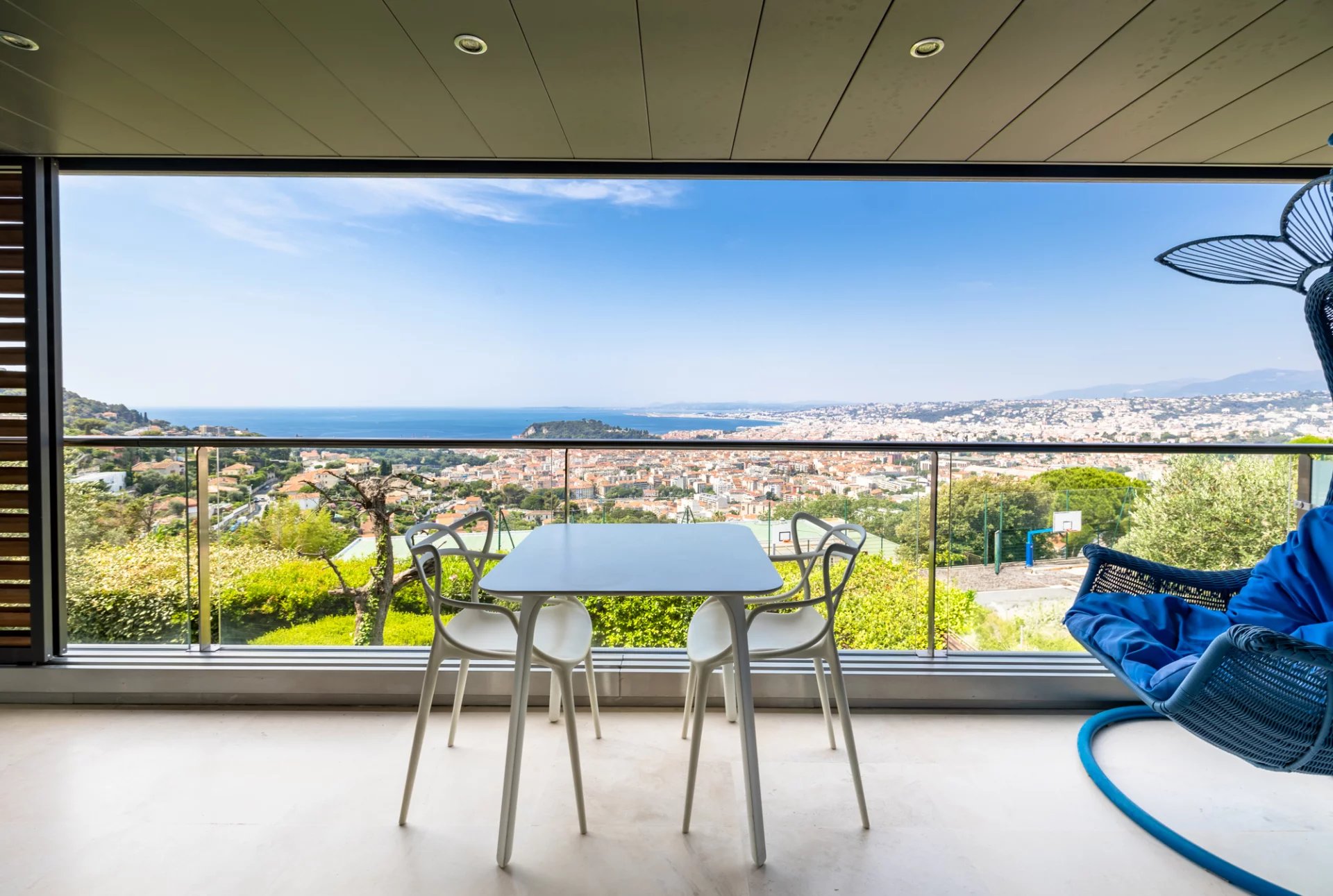 A VENDRE 3 PIÈCES NICE VINAIGRIER - PISCINE - VUE MER