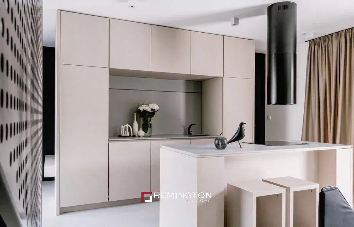 4 Bedroom Villa/Townhouse's Image 7