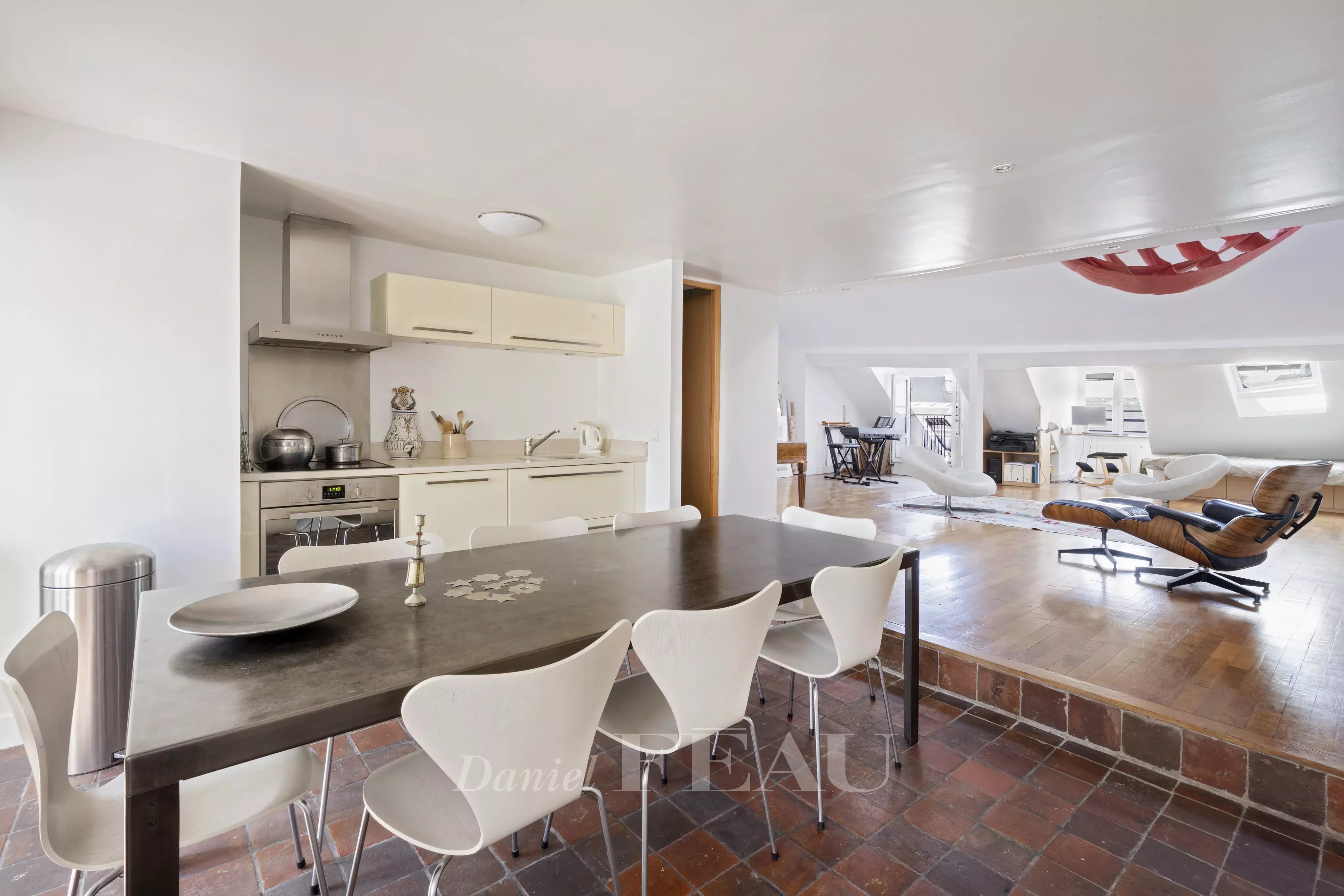Sale Apartment Paris 4th