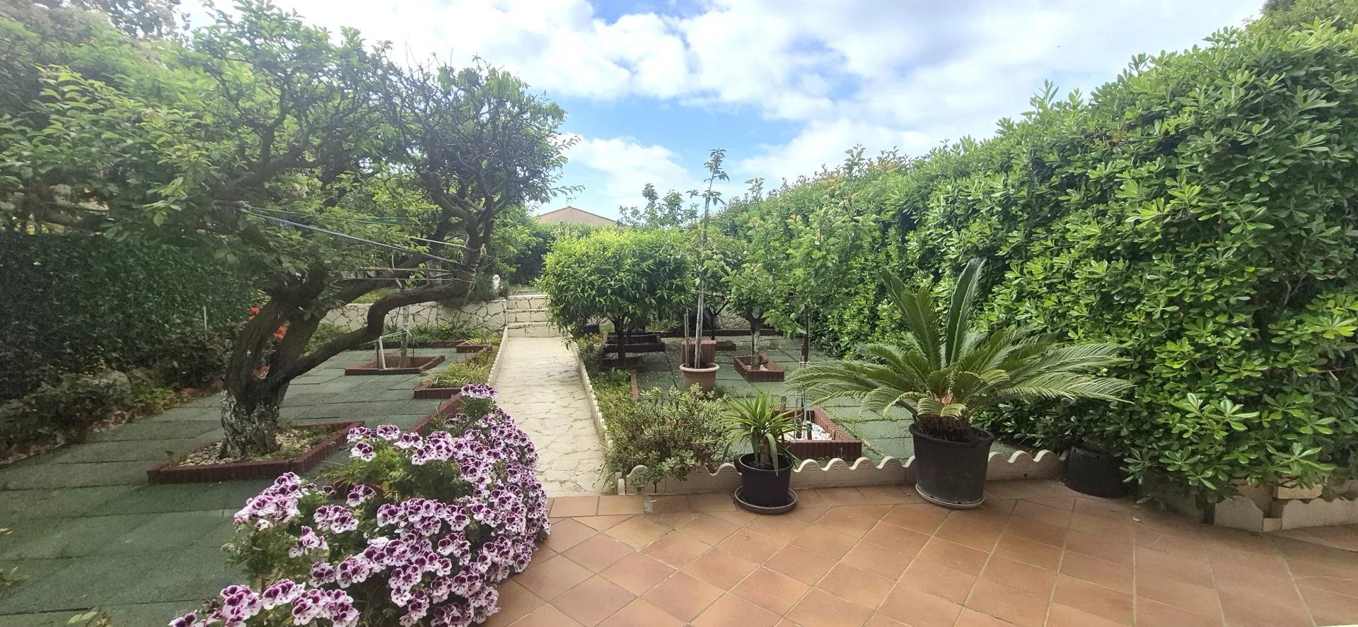 Saint-Laurent-du-Var, Villa jumelée de 4/5 pièces