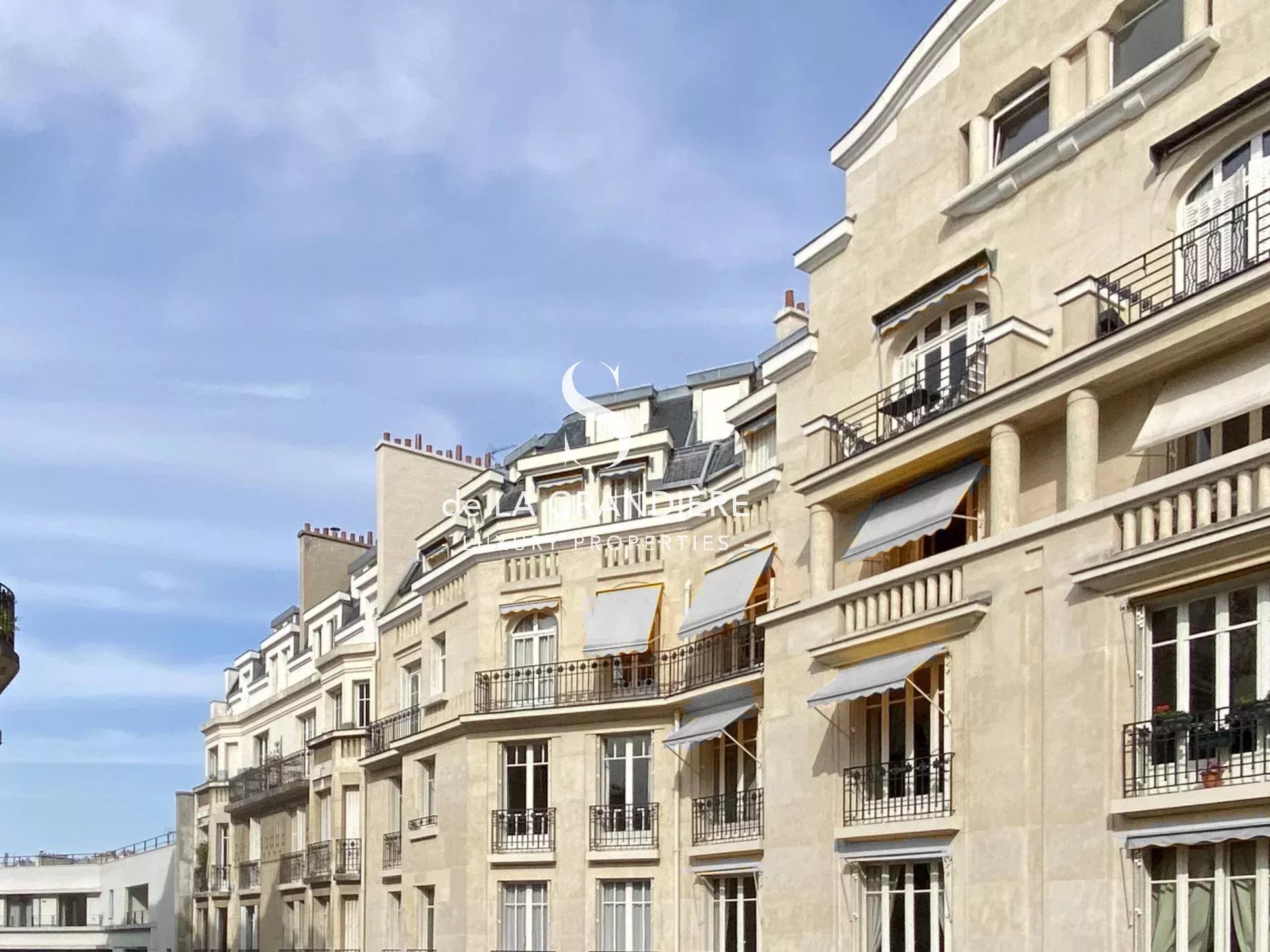 Paris 16ème - avenue Saint Honoré d'Eylau - 186m2