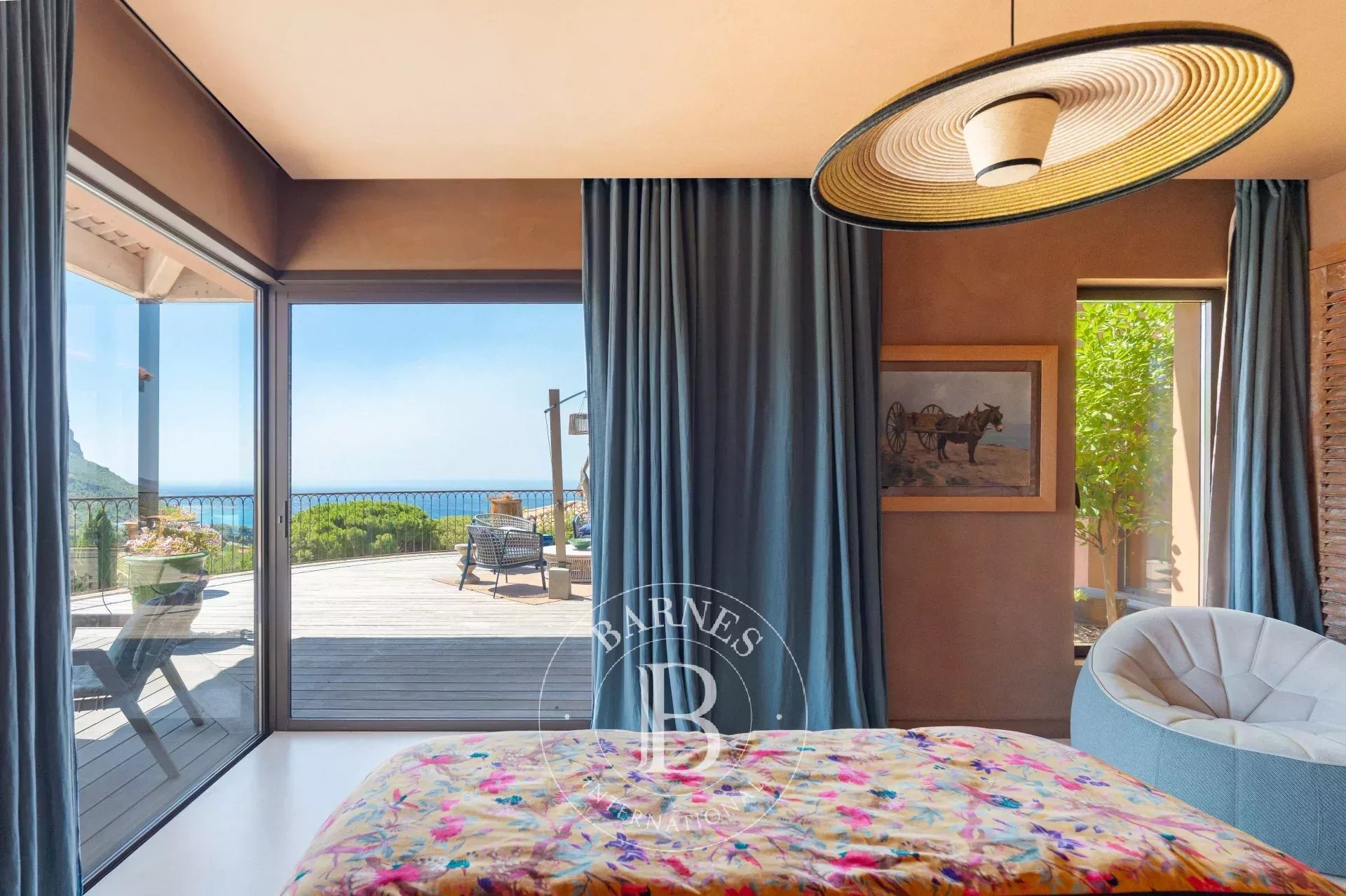 Ev Cassis - picture 8