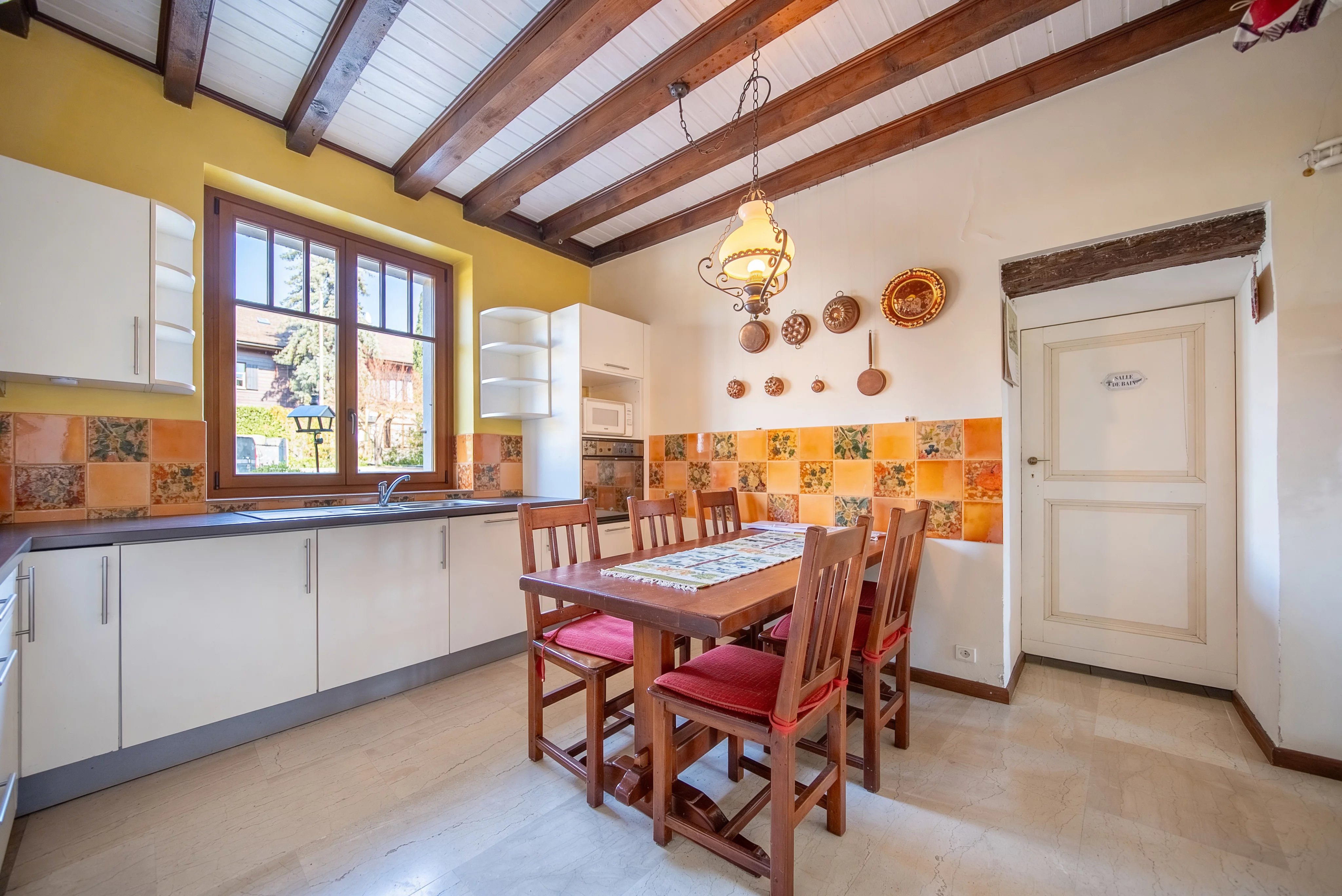 Peney-Dessus Spacieux duplex 7 pièces avec jardin