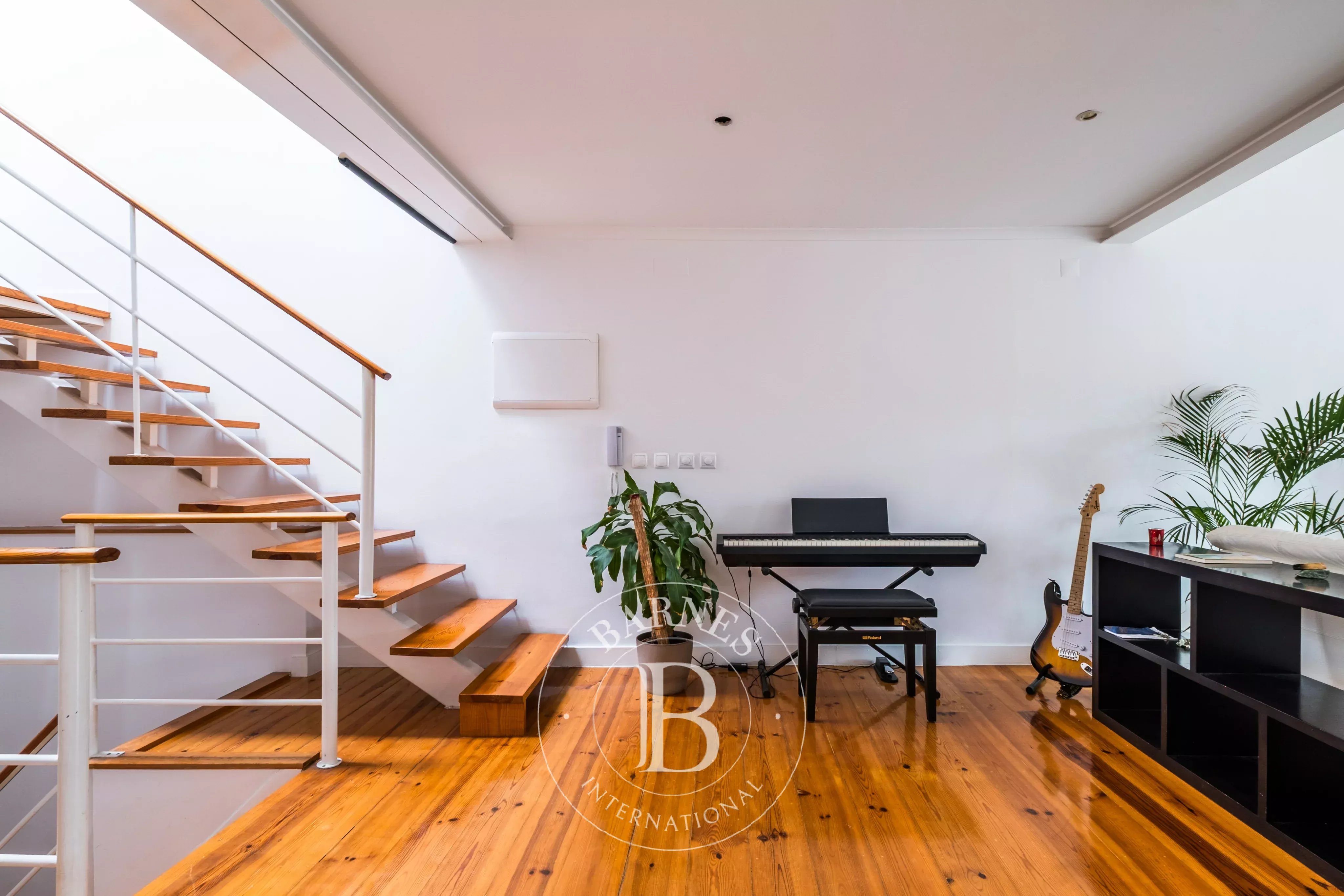 Duplex muito central
