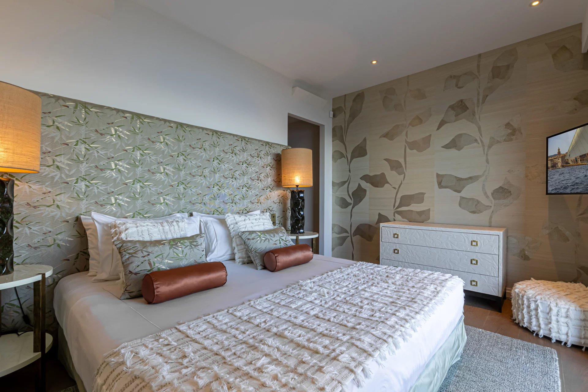 Waterfront villa with direct sea access in Saint-Tropez