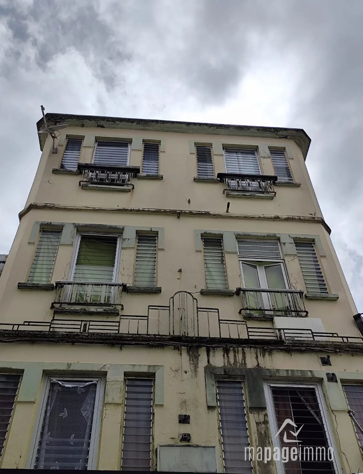 Sale Building - Fort-de-France - Martinique