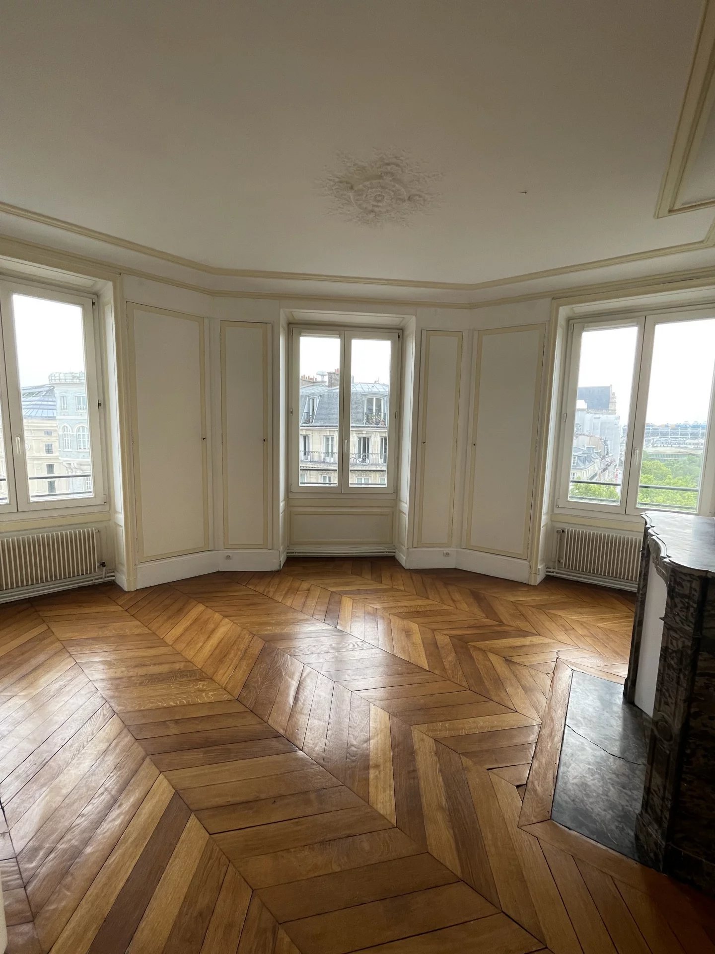 Agence immobilière de ÉTUDE GORDOLON HAUSSMANN IMMOBILIER
