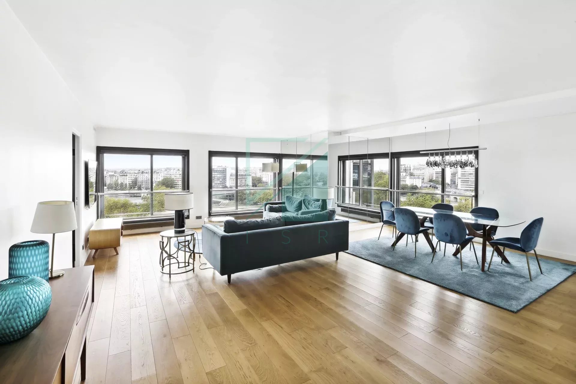 Agence immobilière de 