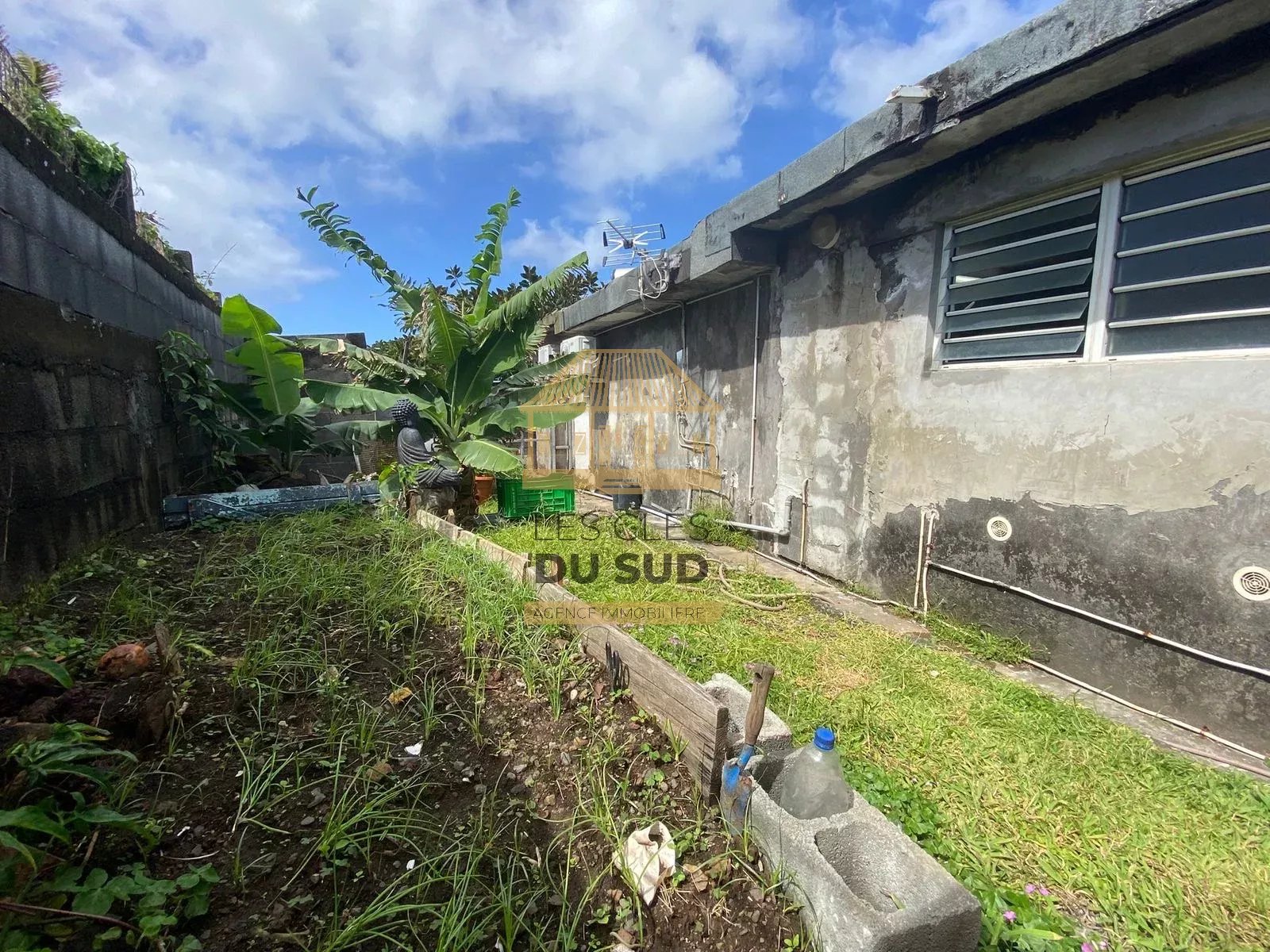 SAINT-JOSEPH – MAISON F5/6 PLAIN-PIED – PROCHE DU CENTRE ET DE LA MER