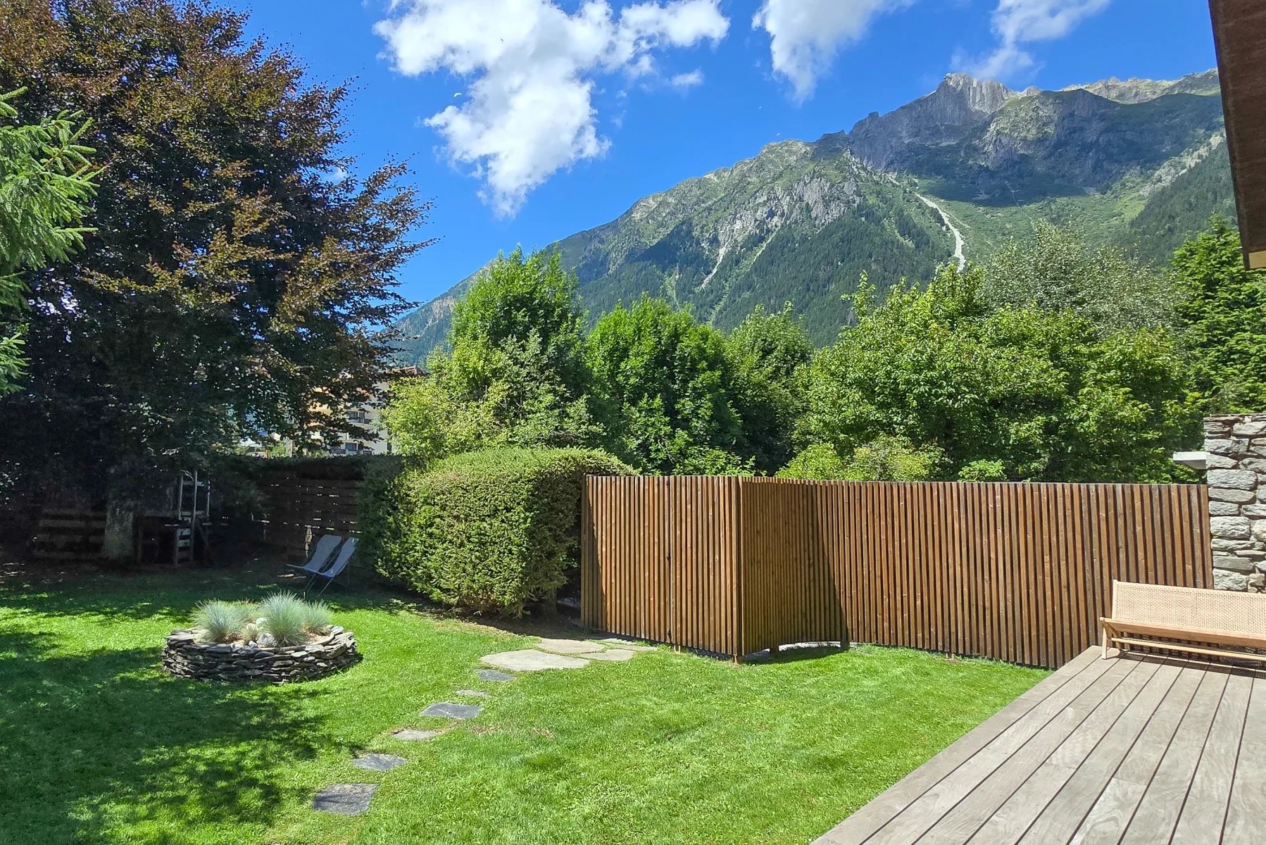 Photo of CHAMONIX - A beautifully renovated 4-bedroom apartment in the centre of Chamonix