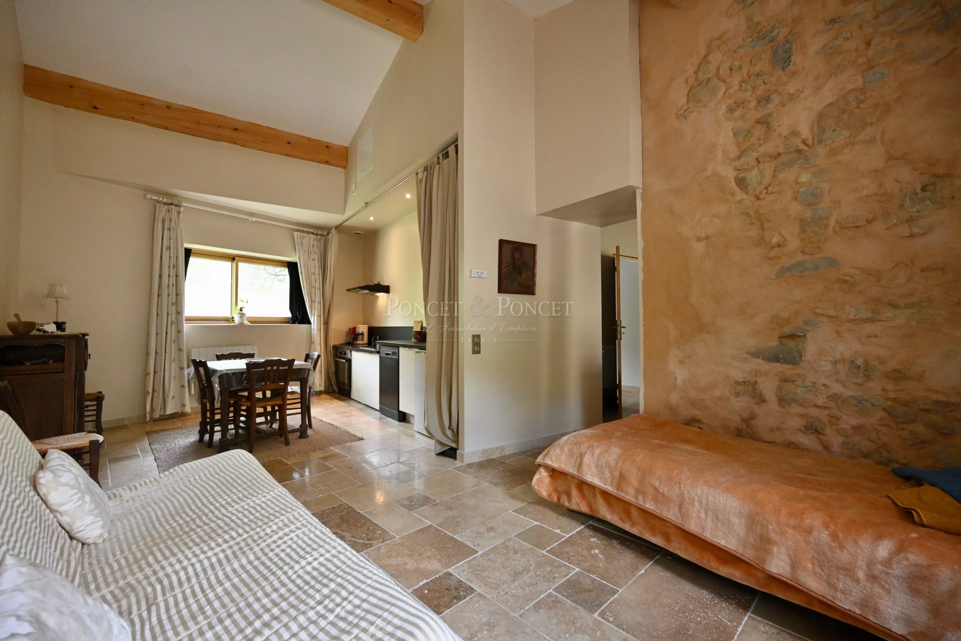 5 Bedroom Villa/Townhouse's Image 13
