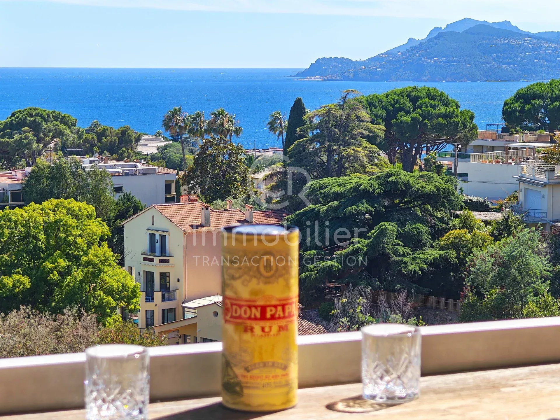 CANNES CROIX DES GARDES - RESIDENCE DE STANDING