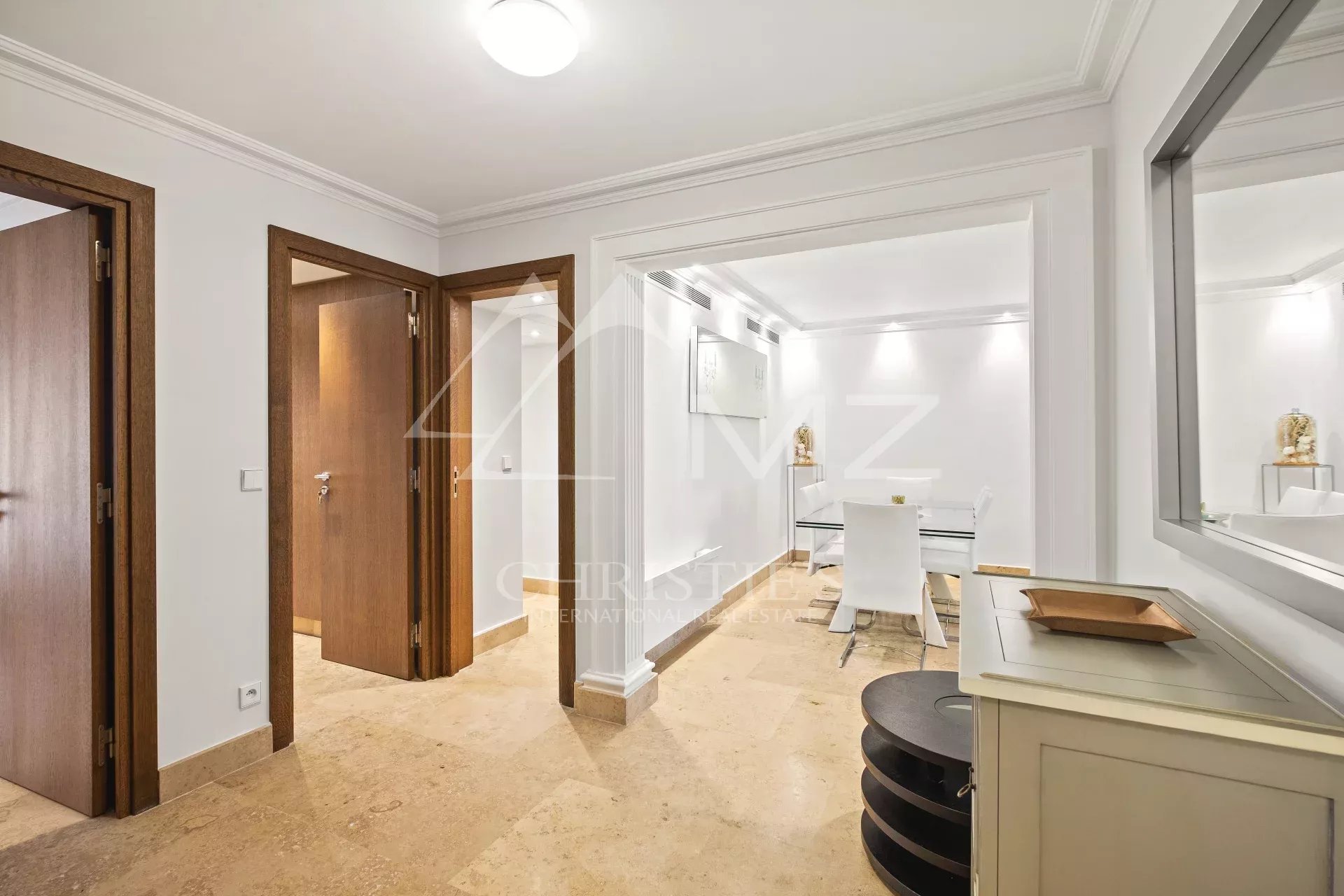 2 Bedroom Apartment/Flat's Image 8