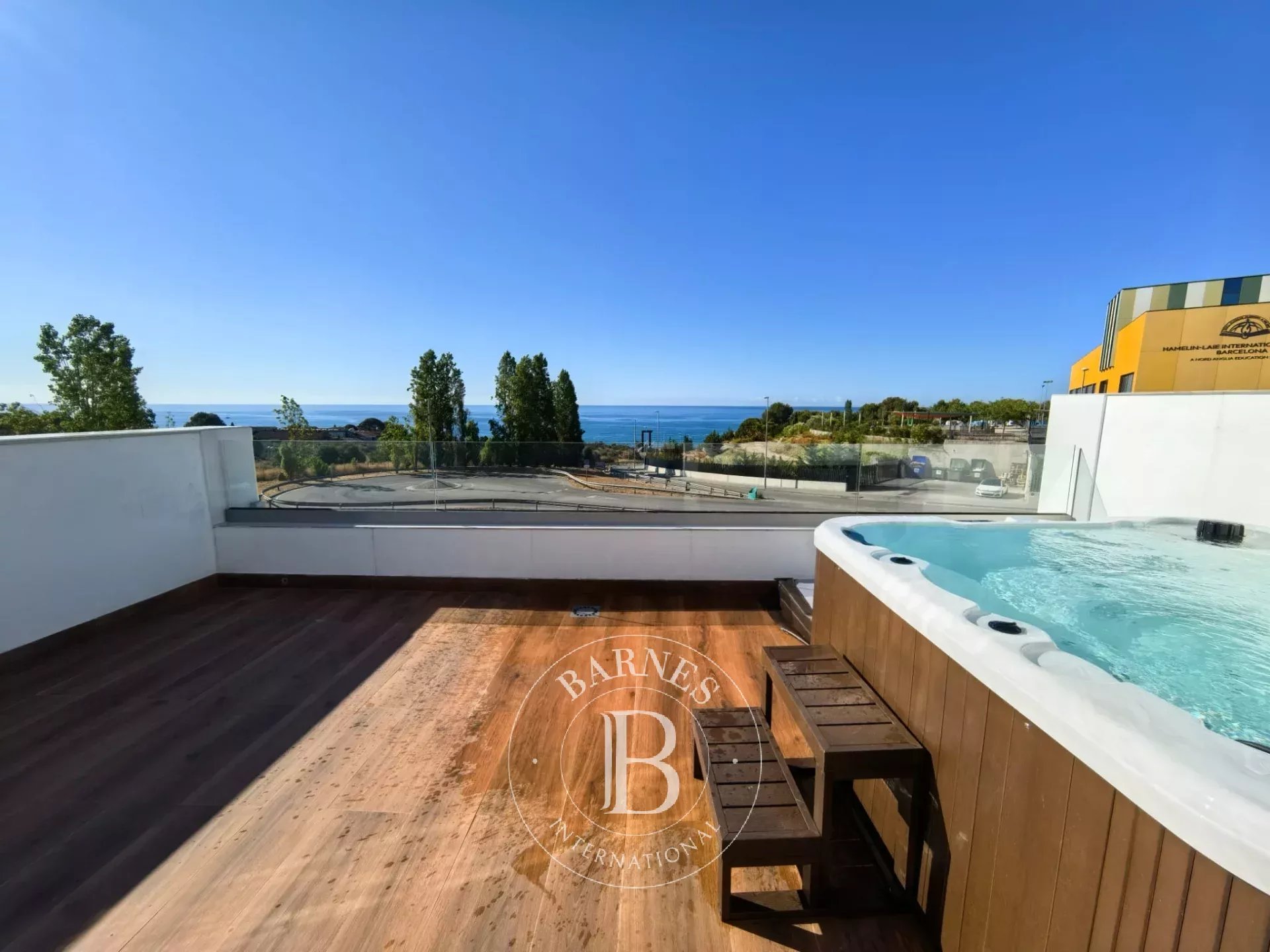 Ev Montgat - picture 40